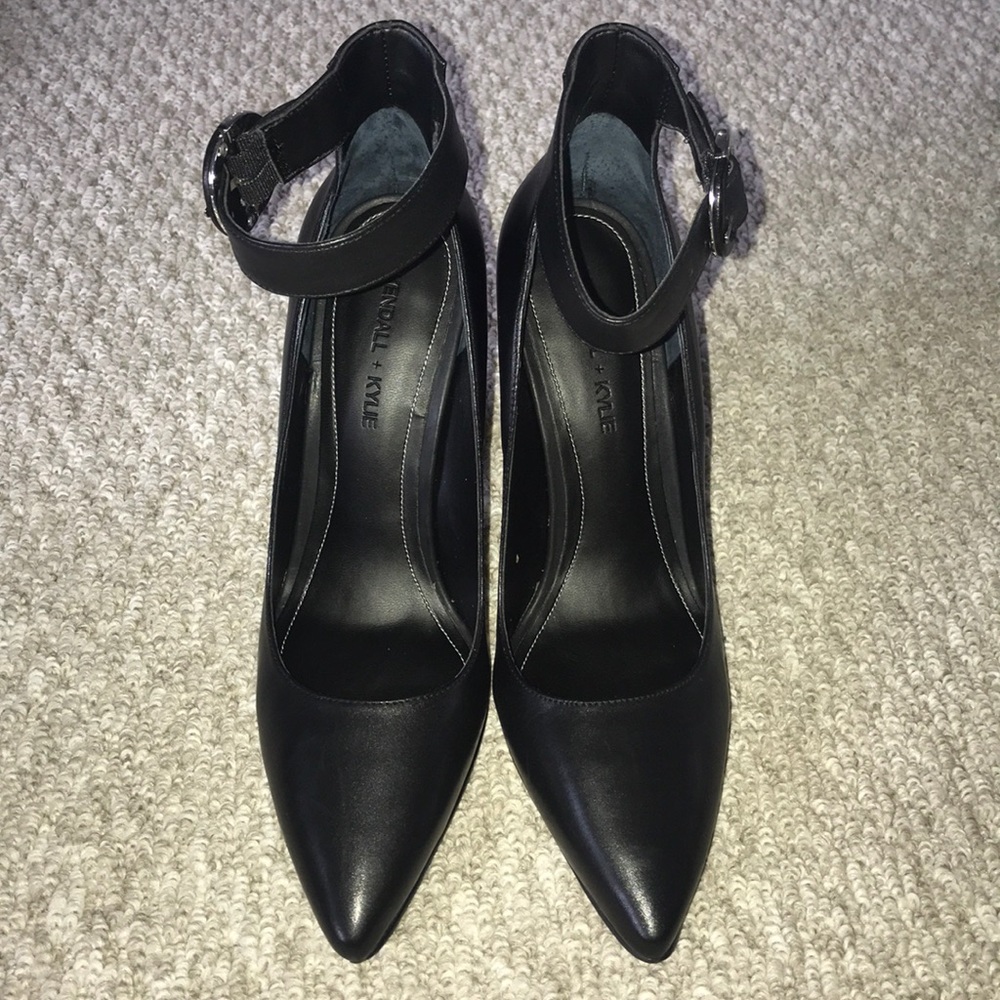 Kendall + Kylie Gloria Pumps